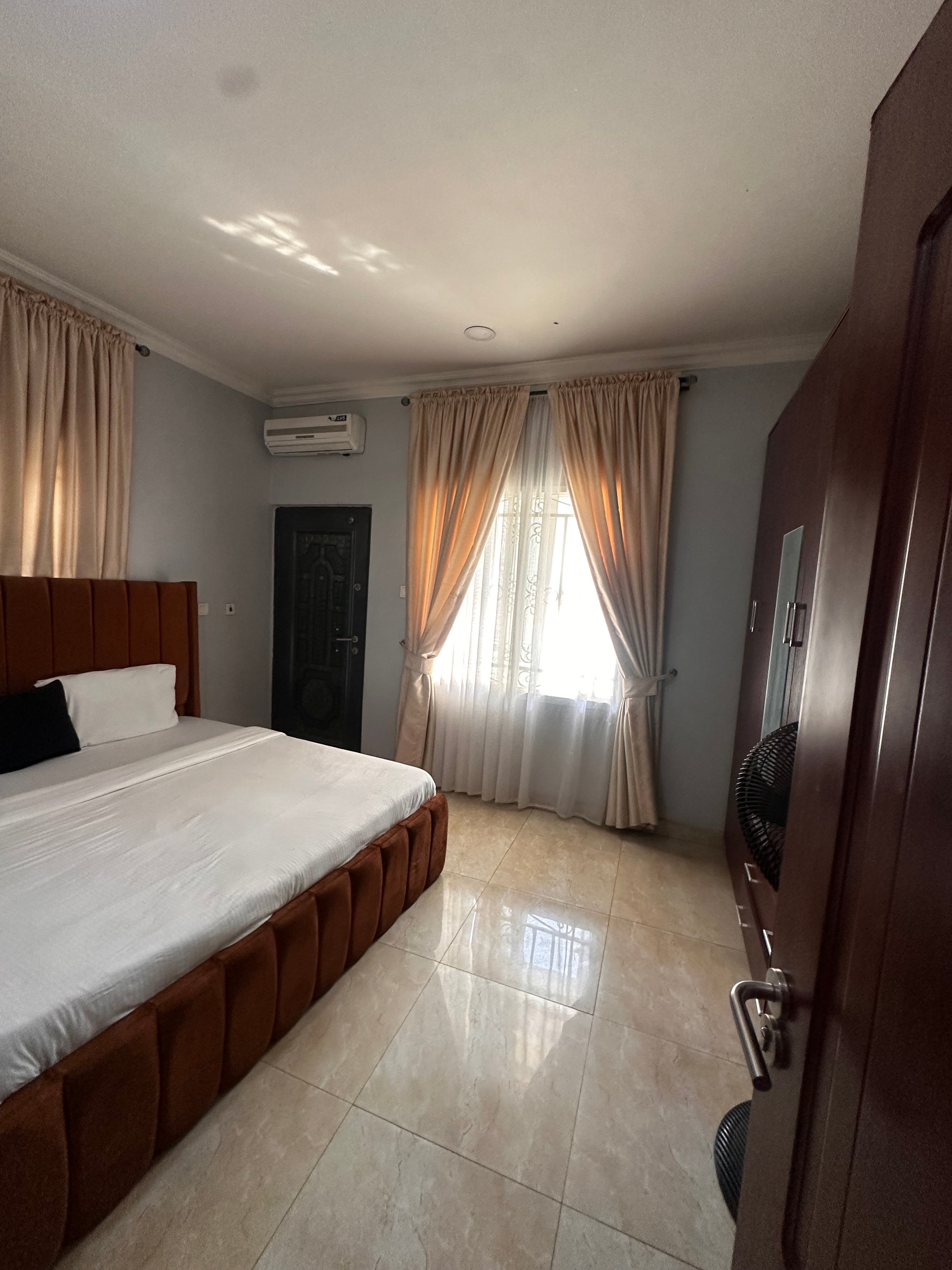 2-Bedroom Apartment – Jahi (By Gilmore)