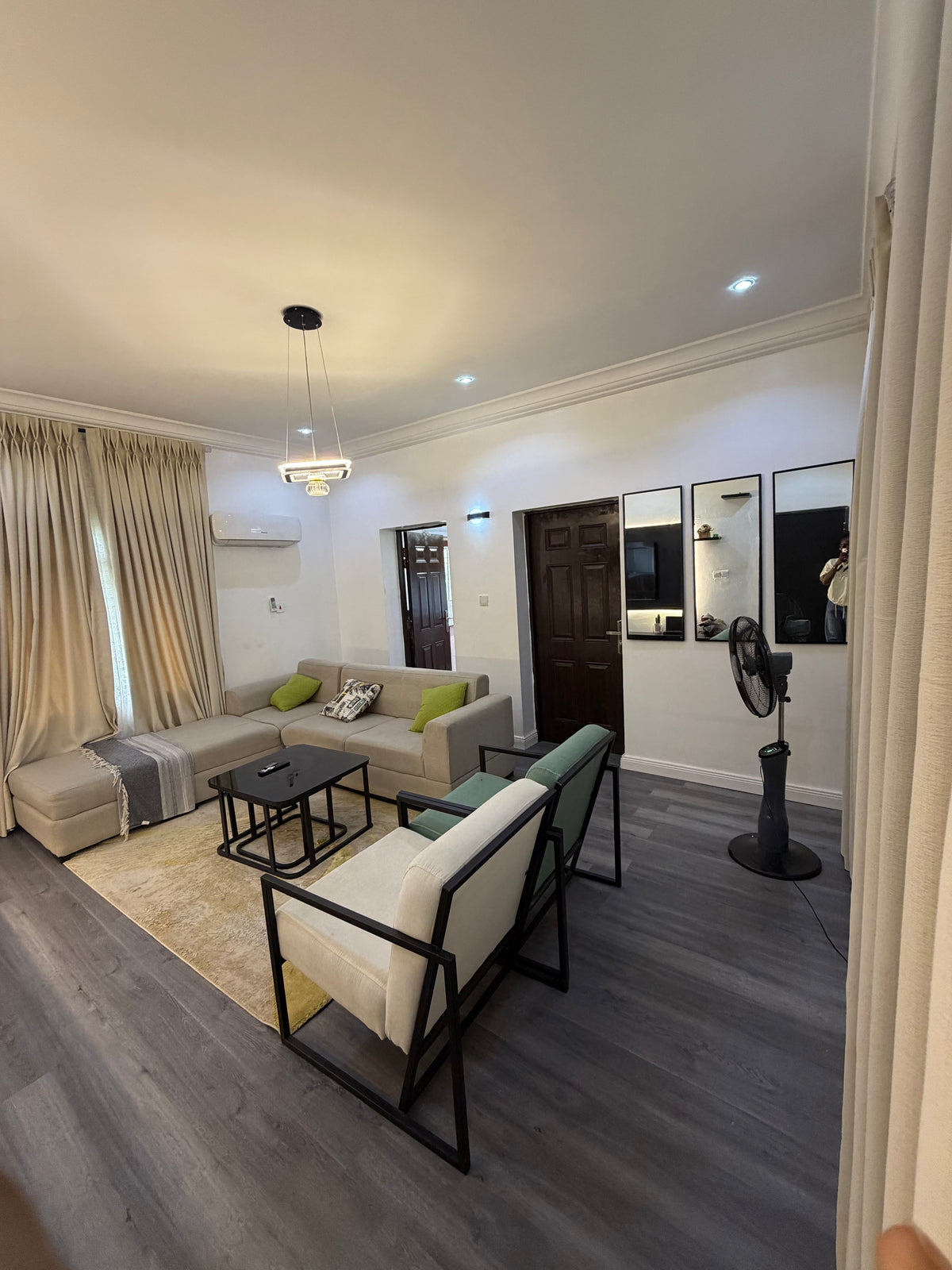 Luxury 1-Bedroom Apartment – Utako, Abuja