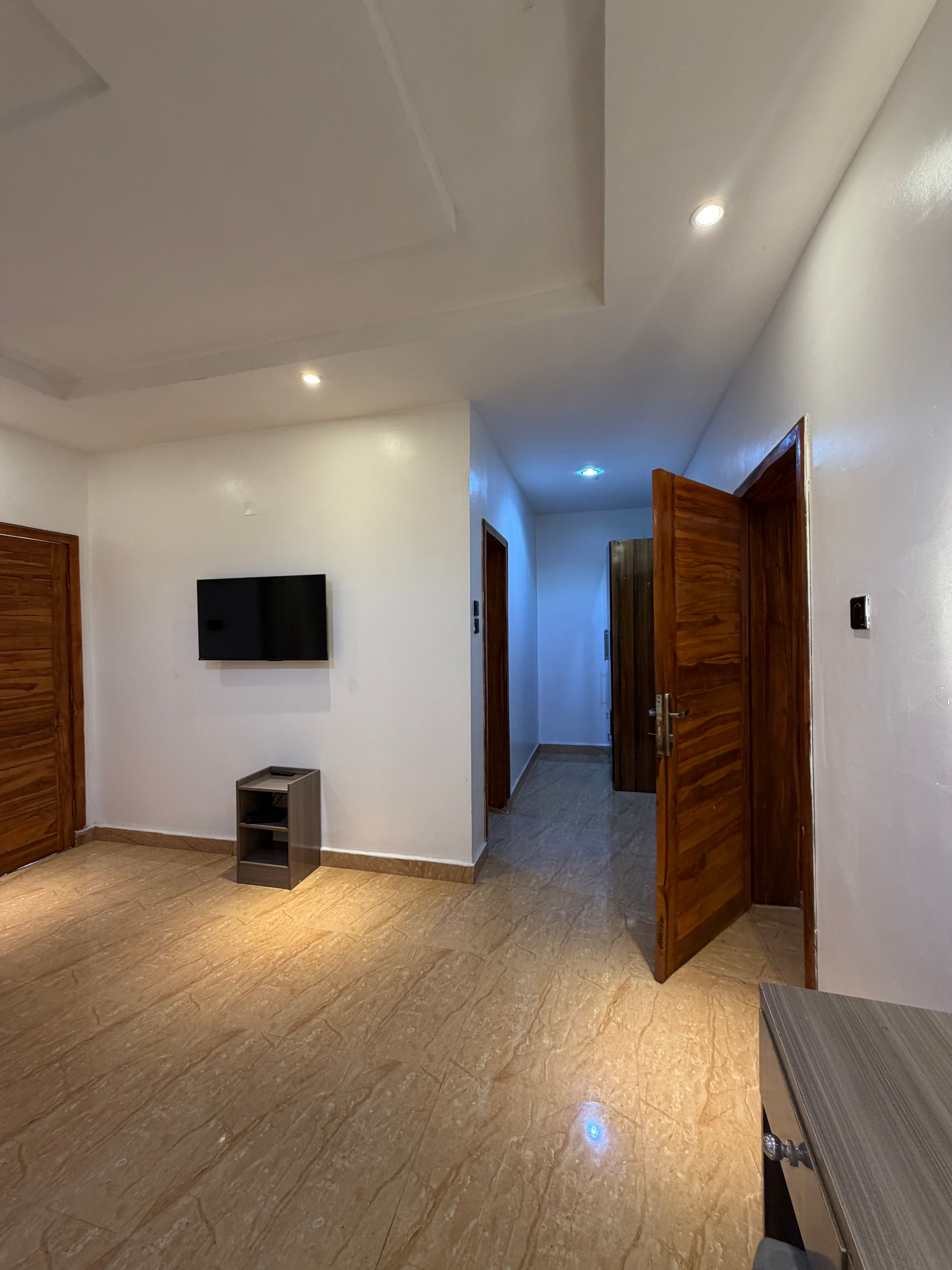Jahi 1 bedroom flat 3