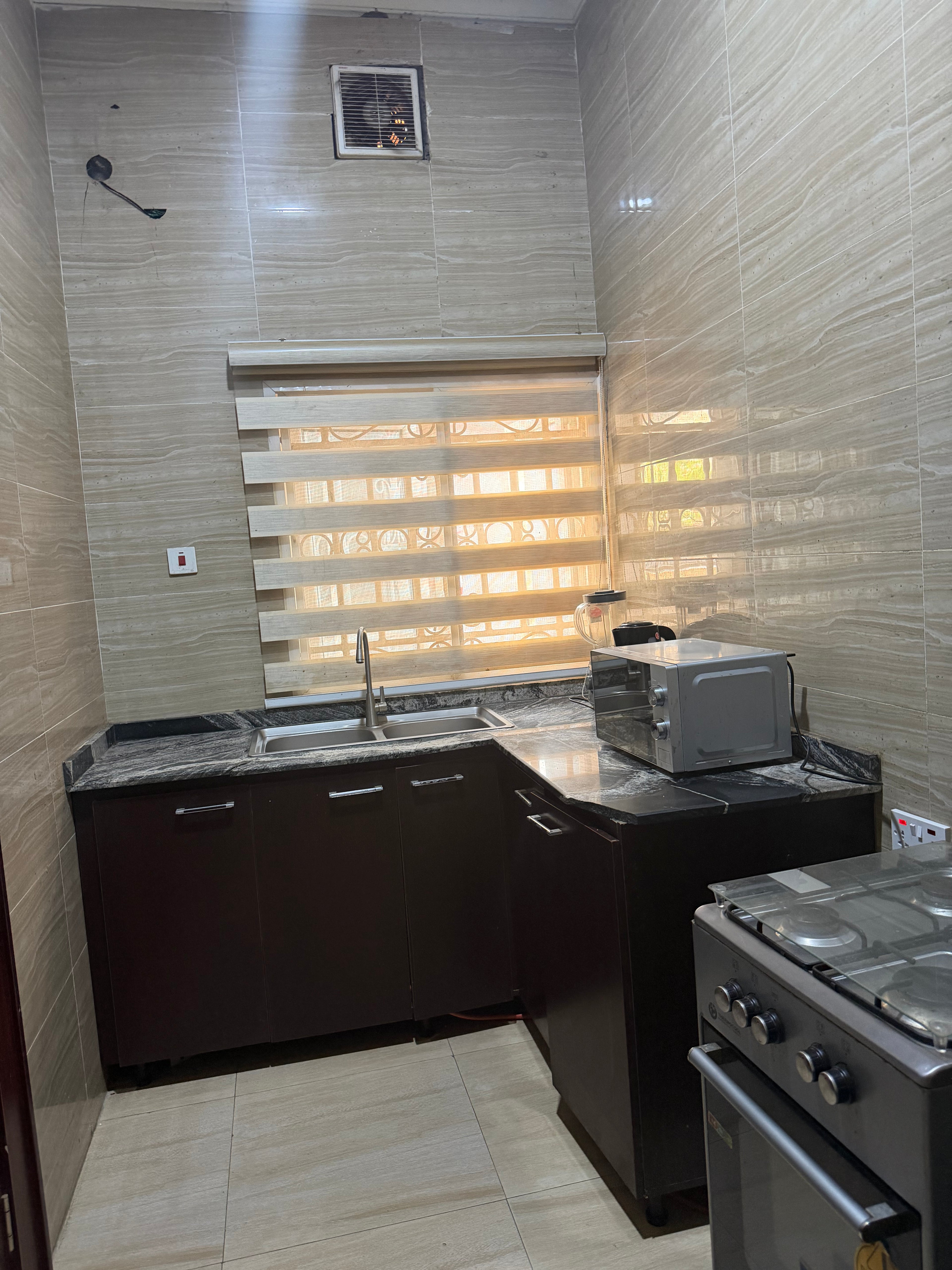 1-Bedroom Apartment – Jahi (By Gilmore)
