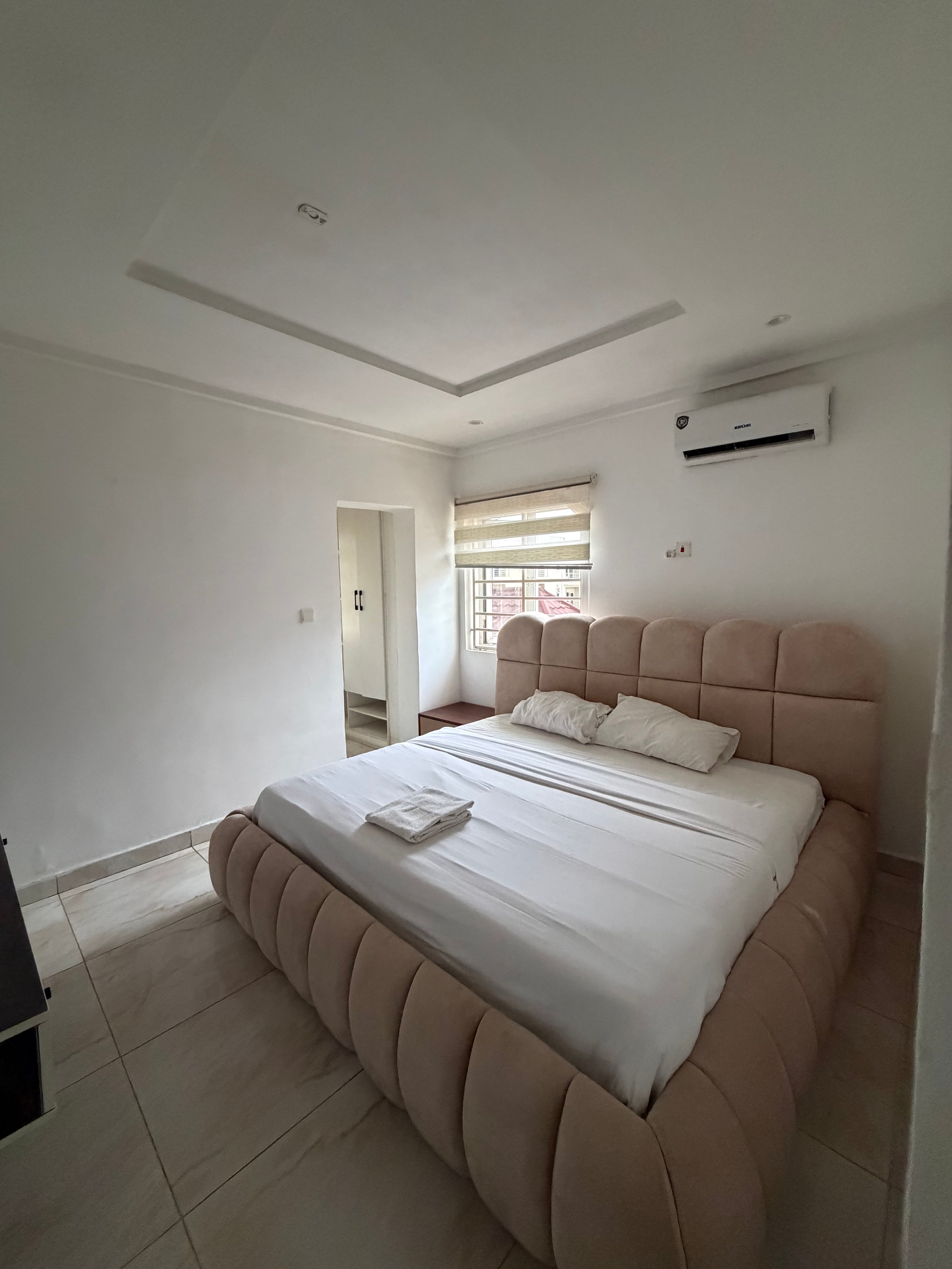 Modern 2-Bedroom Apartment – Wuye, Abuja