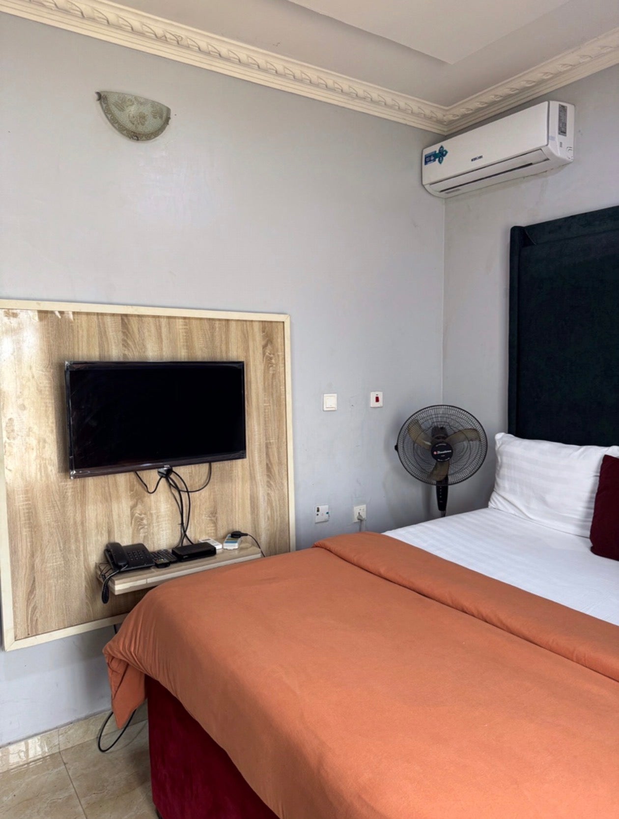 Studio in Jahi by Gilmore