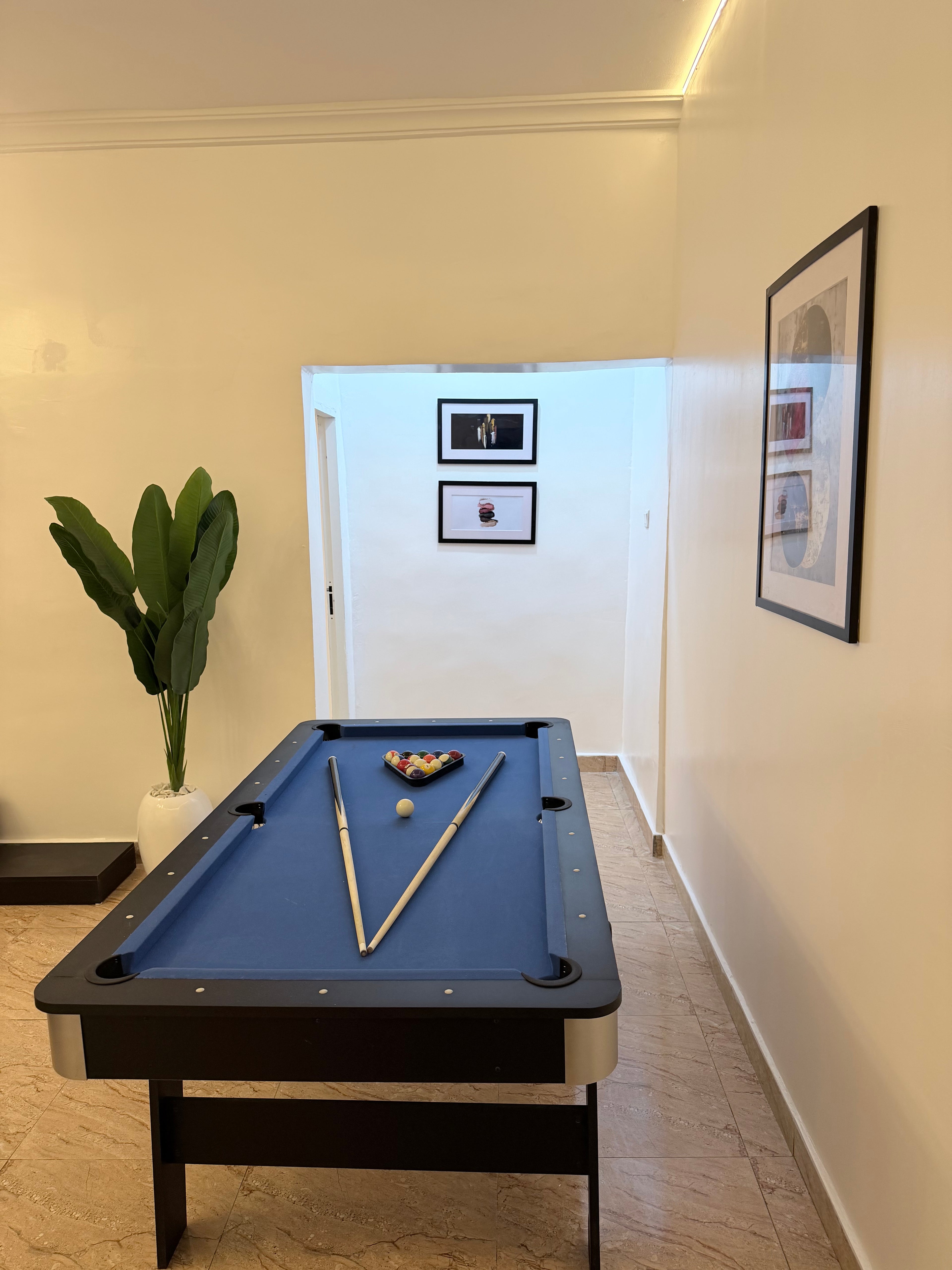 1-Bedroom Apartment with Snooker Table – Wuye