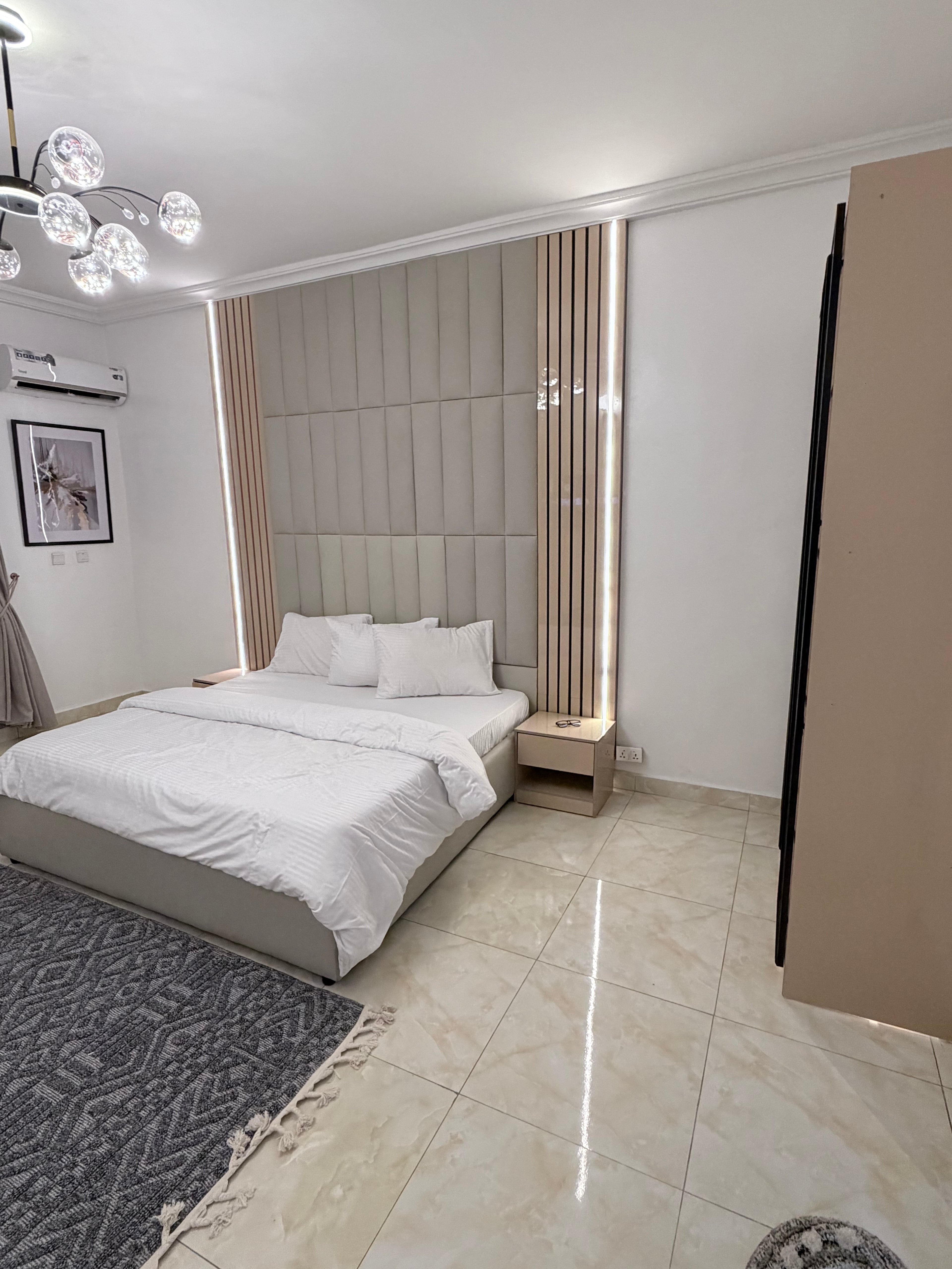 1-Bedroom Apartment with Snooker Table – Wuye