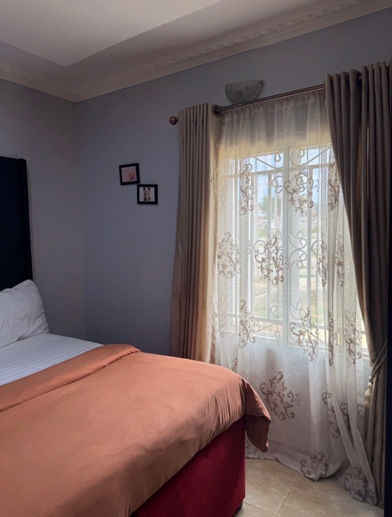 Studio in Jahi by Gilmore