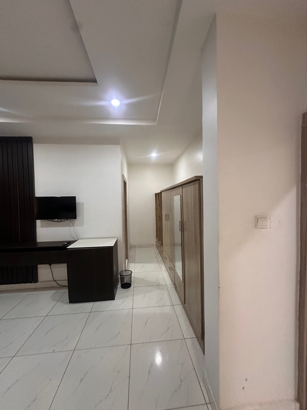 Luxury Single Room Apartment with Extra Sitting Room, Kitchen & Balcony – 3rd Floor, Wuye, Abuja