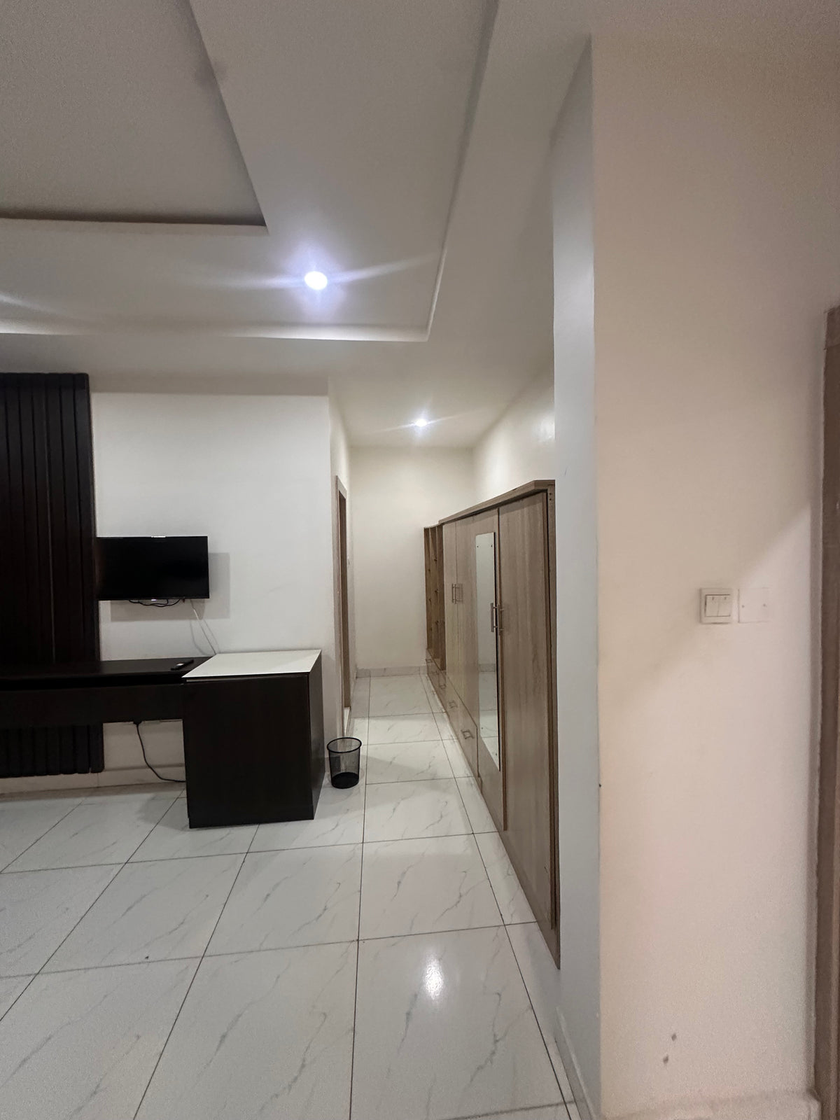 Luxury Single Room Apartment with Extra Sitting Room, Kitchen & Balcony – 3rd Floor, Wuye, Abuja