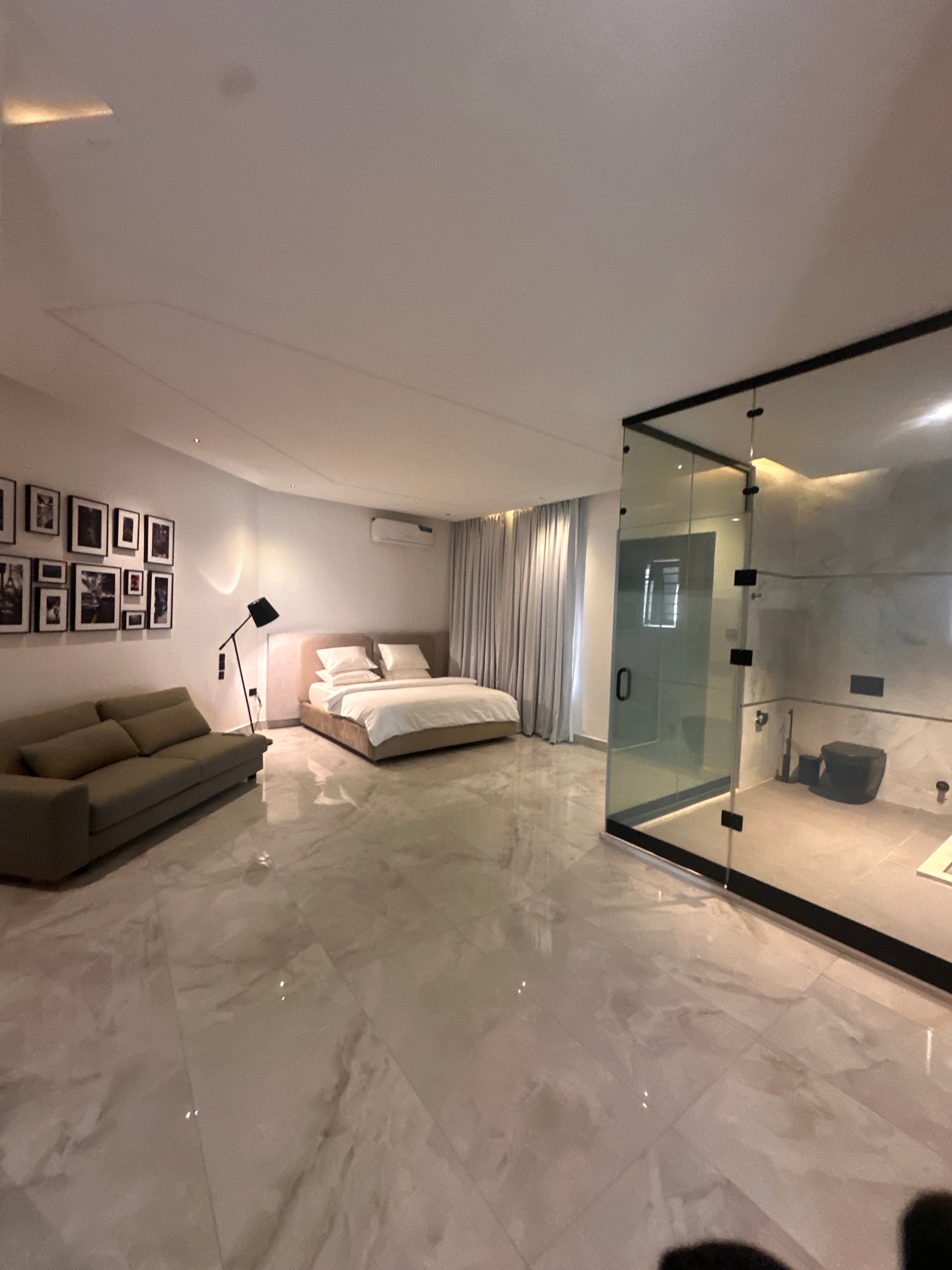 Luxury 2-Bedroom Penthouse with Private Hot Jacuzzi – Jahi, Abuja