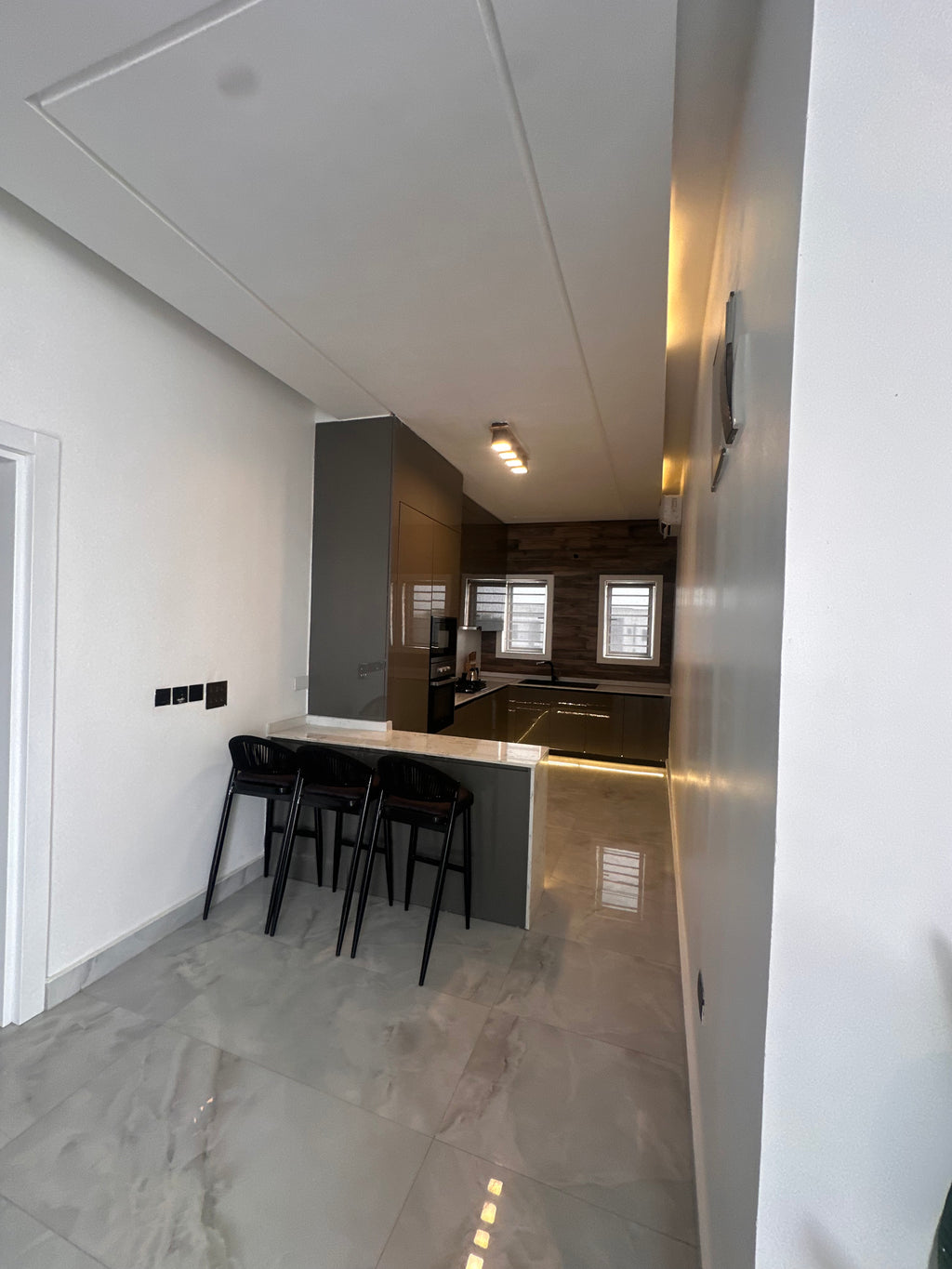 Luxury 2-Bedroom Penthouse with Private Hot Jacuzzi – Jahi, Abuja