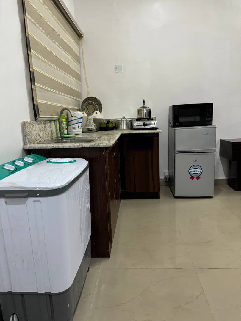 Studio apartment in Wuye 24h light WiFi washing machine