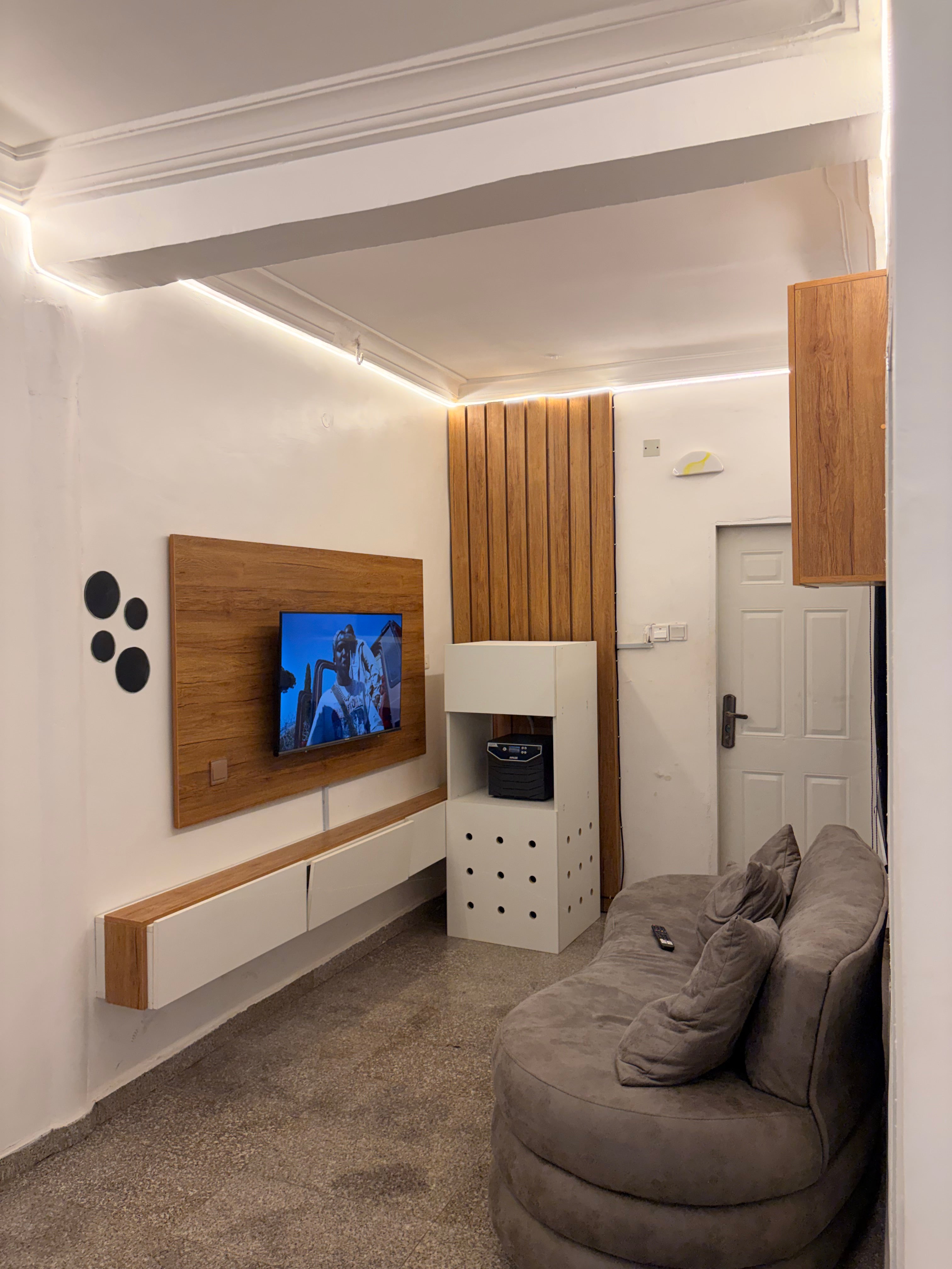 Big studio apartment in Wuye