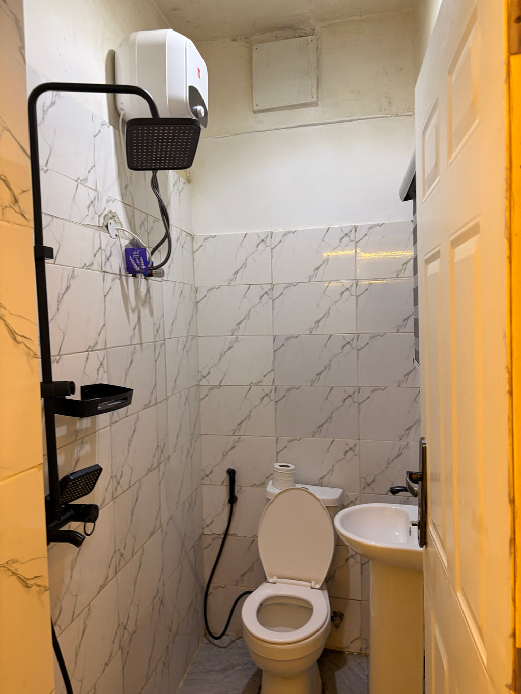 Big studio apartment in Wuye