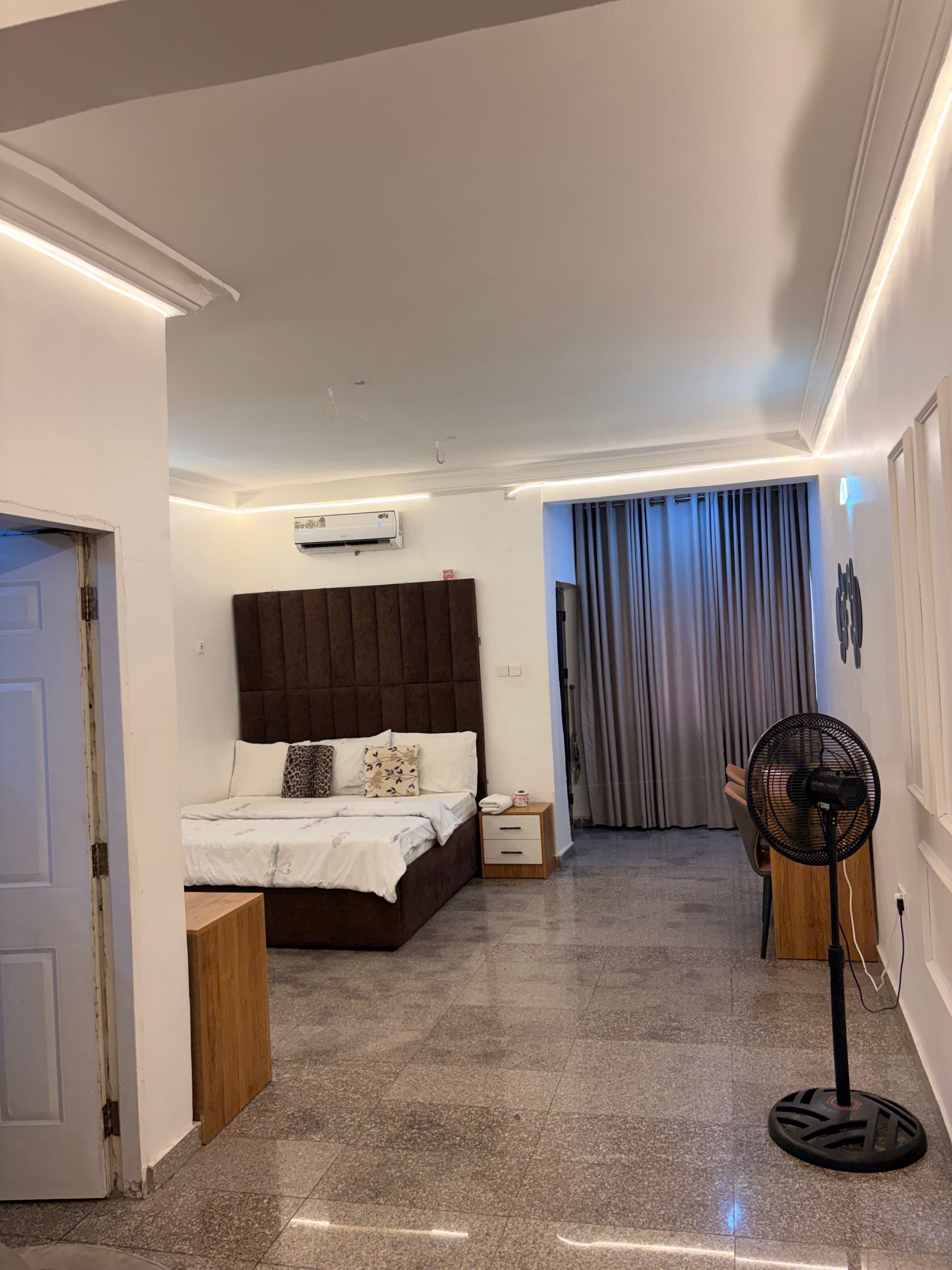 Big studio apartment in Wuye