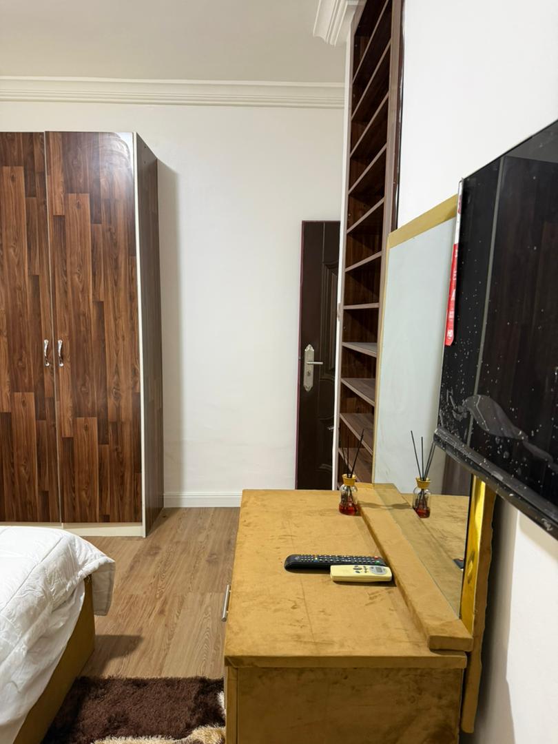 Luxury 1-Bedroom Apartment – Wuse 2, Abuja

₦2,100,000 per month