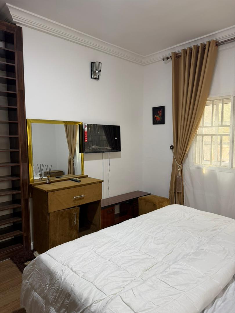 Luxury 1-Bedroom Apartment – Wuse 2, Abuja

₦2,100,000 per month