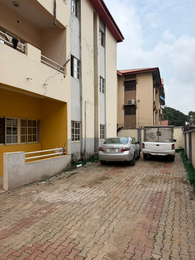 1-Bedroom Apartment – Mabushi, Abuja

₦1,200,000 per month